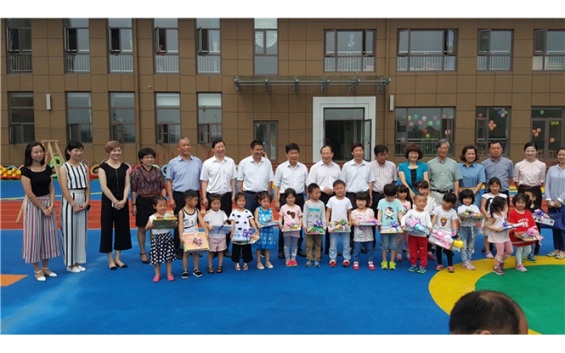杜世源市长莅临波胆app幼儿园六一慰问