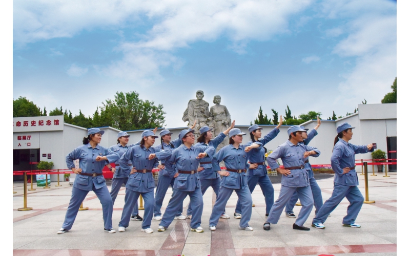 追寻足迹不忘初心  砥砺前行继续使命